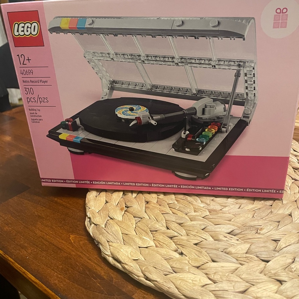 LEGO Retro Record Player Set unopened